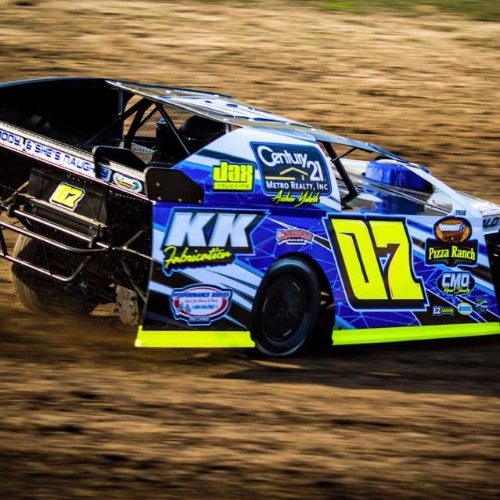 Photo courtesy of Fotos by Fizzle (Charlie Weber)